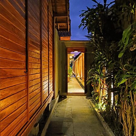 乌布 Ngesil Private Joglo & Pool酒店 外观 照片